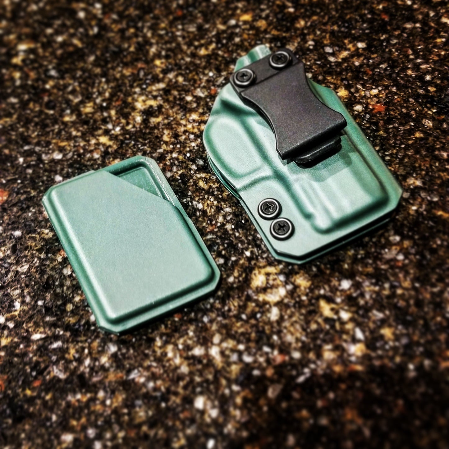 Covert IWB/AIWB