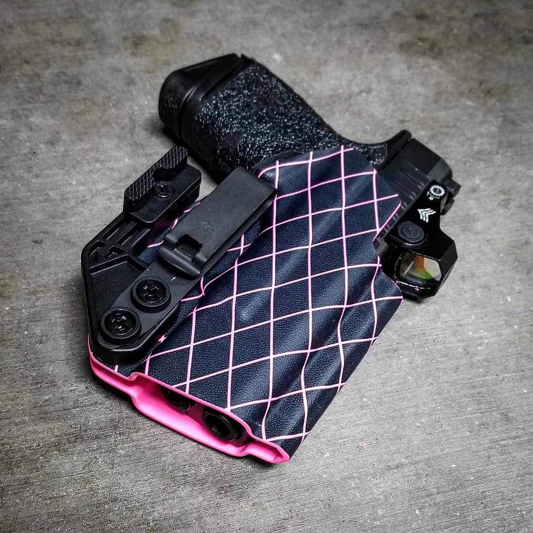 Deep Tuck (Custom)