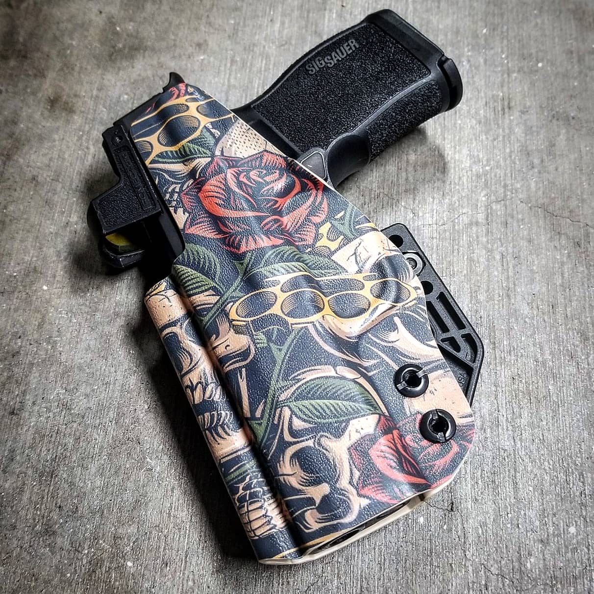 RH Sig P365XL Skulls and Rose's IWB